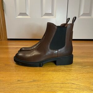 NWOT Coach Brown Chelsea Boots